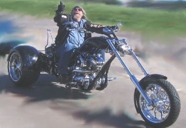 Triciclo Harley-Davidson preto