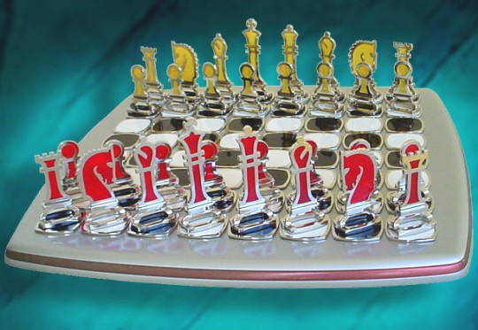 Artesanato urbano - peças e tabuleiro do jogo de xadrez