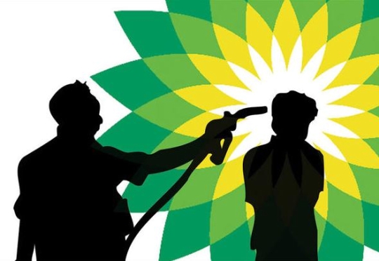 BP - logo e imagem arruinada por desastre ambiental