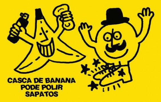 Casca de banana para dar brilho a sapatos