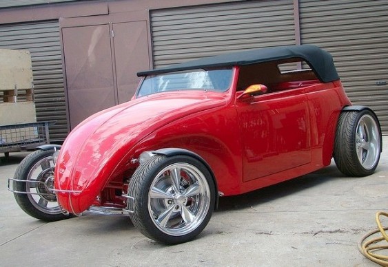 VW Volksrod vermelho