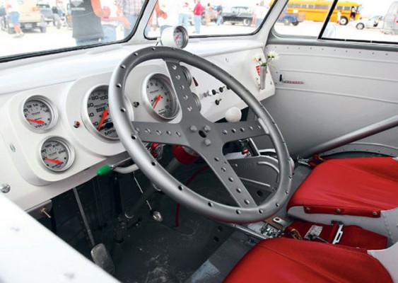 Volante de Kombi tunada Interior e peinel de Kombi modificada
