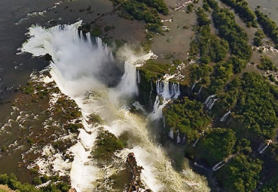 Cataratas do Iguaçú - passeio aéreo virtual