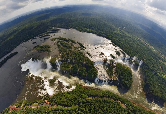 Cataratas do Iguaçú - passeio aéreo virtual