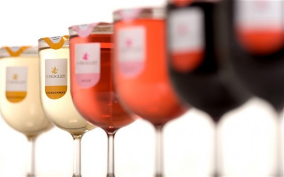 Taça descartável para vinho