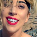 Lady Gaga promove navegador Chrome do Google em vídeo no YouTube