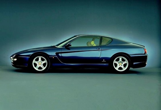 Argentino detona Ferrari 456 em Buenos Aires