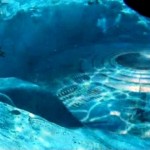 Exploradores encontram ‘disco voador’ pousado no fundo do mar