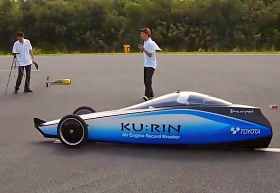 Kurin - triciclo movido a ar comprimido