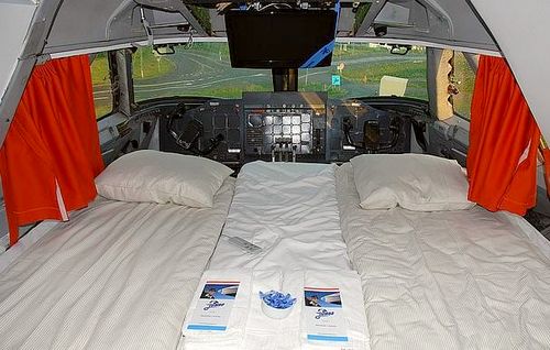Suíte em Hotel Jumbo 747 Hospedagens em avião na Suécia