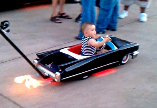 Cadillac - carrinho de neném