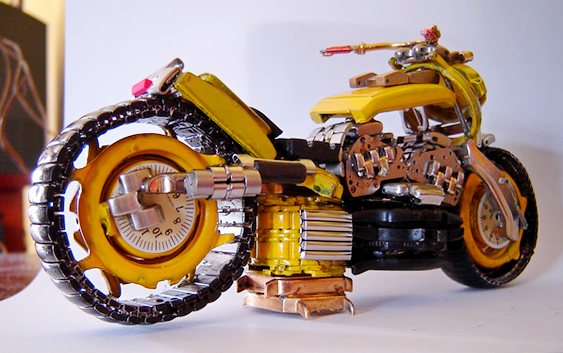 Moto - sucata de relógio