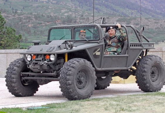  Buggy todoterreno de aspecto militar de mini jeep Hummer – Matéria Incógnita