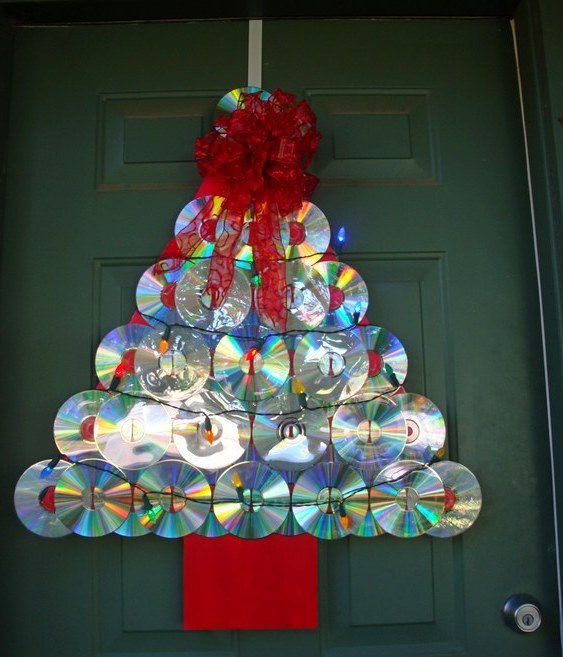 Painéis de árvores de Natal com CDs reciclados para portas e paredes –  Matéria Incógnita