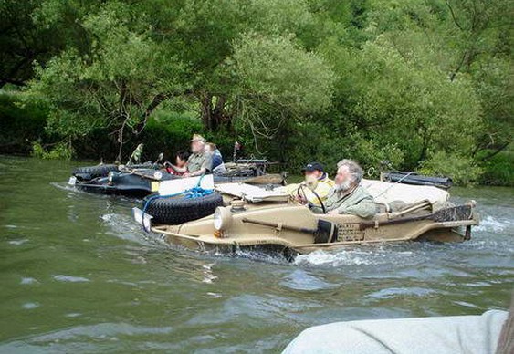 Schwimmwagen typ 166 VW