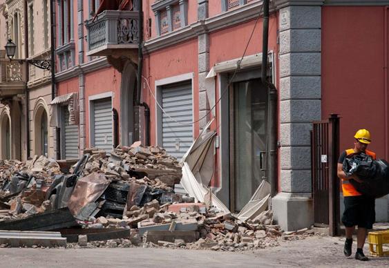 Proteção contra terremotos Demolição de casas por terremotos