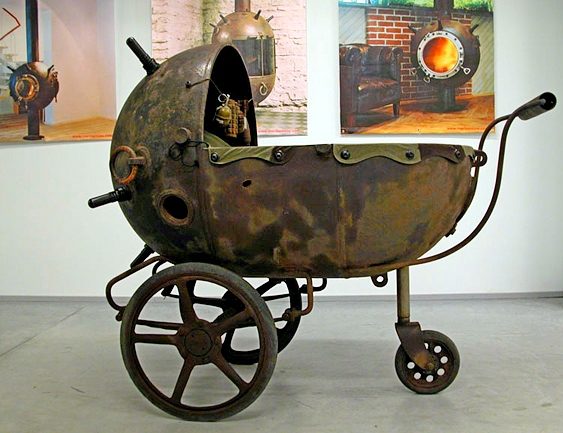 Mina carrinho de bebê