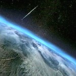 Meteorito explode na Rússia e rouba show do asteroide gigante