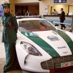 Polícia de Dubai faz marketing com superesportivos de luxo