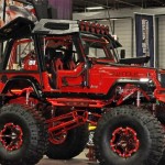 Swindle – monster jeep vermelho com plataforma de pole dance