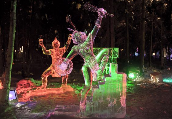 Escultura em bloco único de gelo
