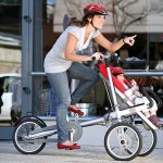 Carrinho de bebê equipado com bicicleta vira triciclo Taga a pedal