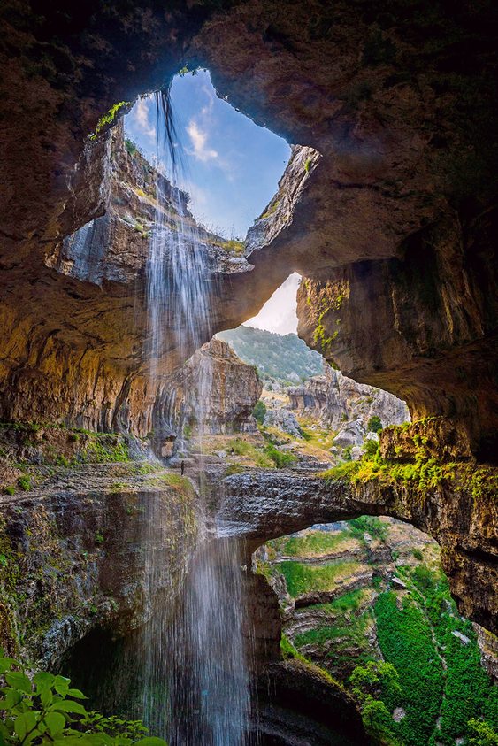 Cachoeira Baatara Gorge