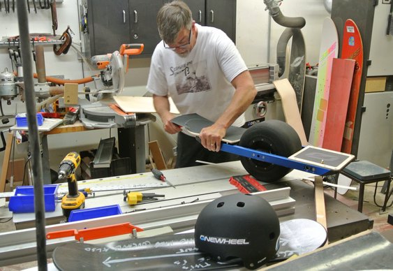 Onewheel skateboard