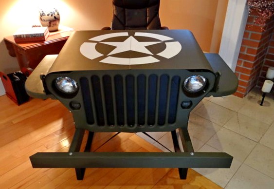 Escrivaninha de Jeep da Segunda Guerra Jeep Willys transformado em móvel