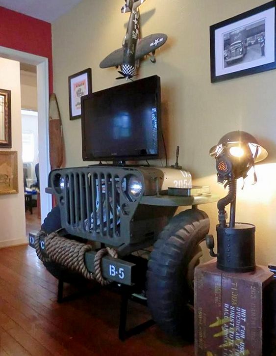 Carro na sala de casa