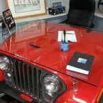 Por paixão, jipeiros transformam antigos Jeep Willys em móveis