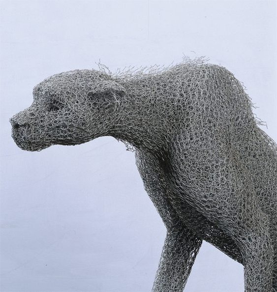 Escultura de bicho em tela de aço Escultura de guepardo