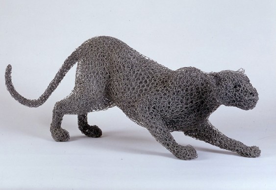Leopardo com tela de arame