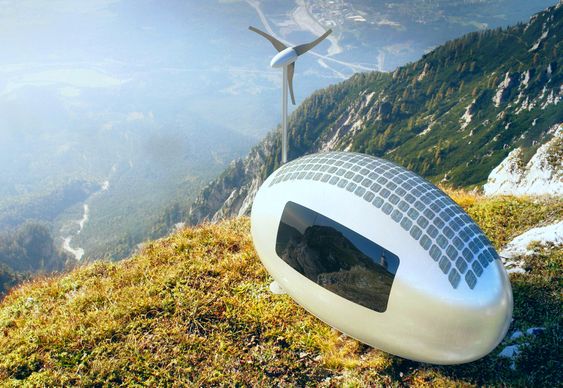 Trailer ecocápsula nas montanhas Turismo em regiões montanhosas