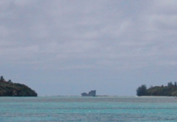 Ilha parecida com baleia mergulhando