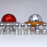 Estojos de joias e porta-trecos como OVNIs tripulados por ETs