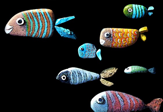 Peixes com pedras coloridas Artesanato com seixos