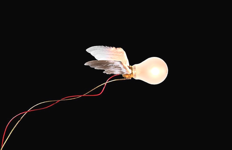 Lâmpada com asas Luminária alada