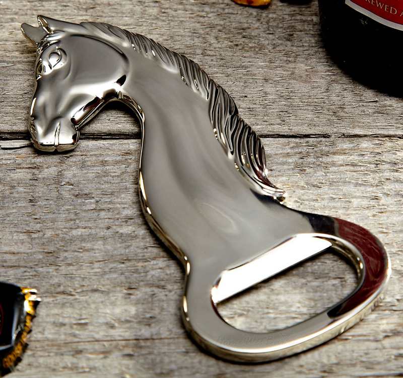 Cabeça de cavalo de metal