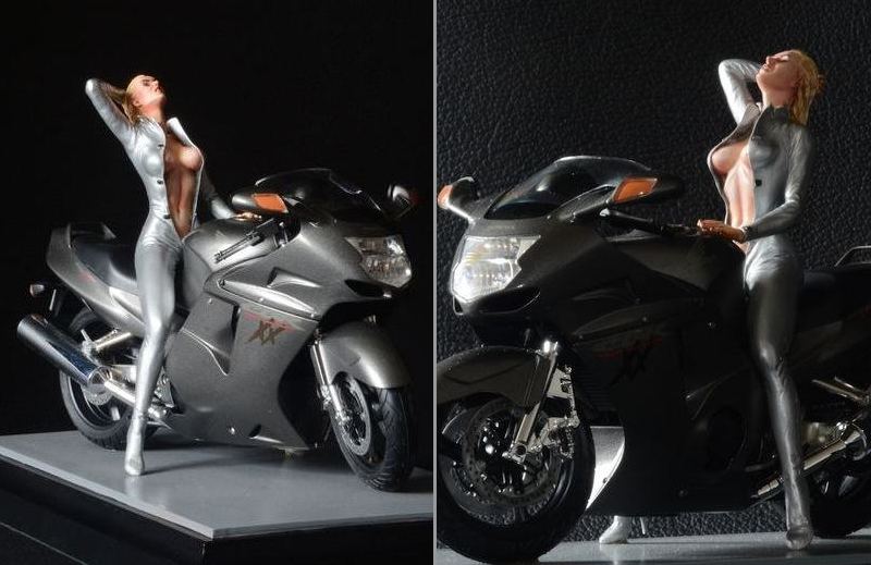 Escultura em miniatura de motoqueira