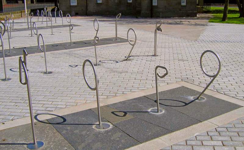 Bicicletário tubular