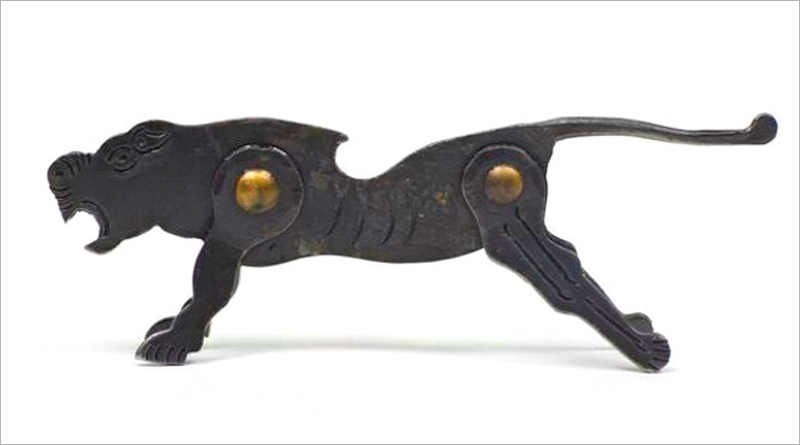 Cão selvagem de metal