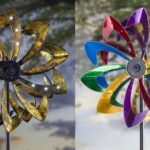 Cata-ventos coloridos de metal iluminados com lâmpadas LED