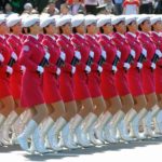 Coreografia dos batalhões femininos da China e Coreia do Norte