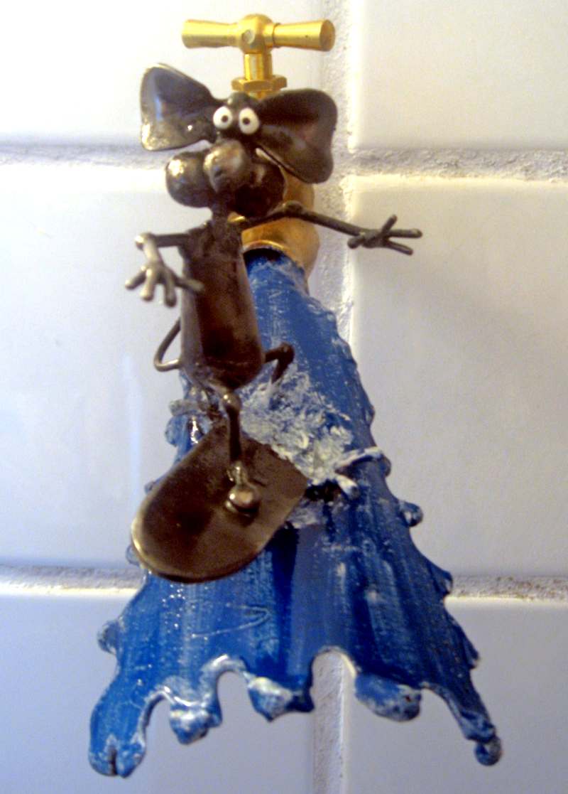 Artesanato com torneira velha