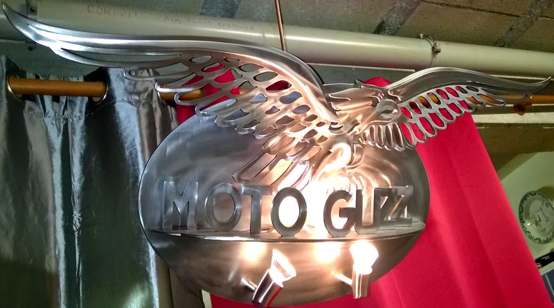Letreiro para concessionária de motos