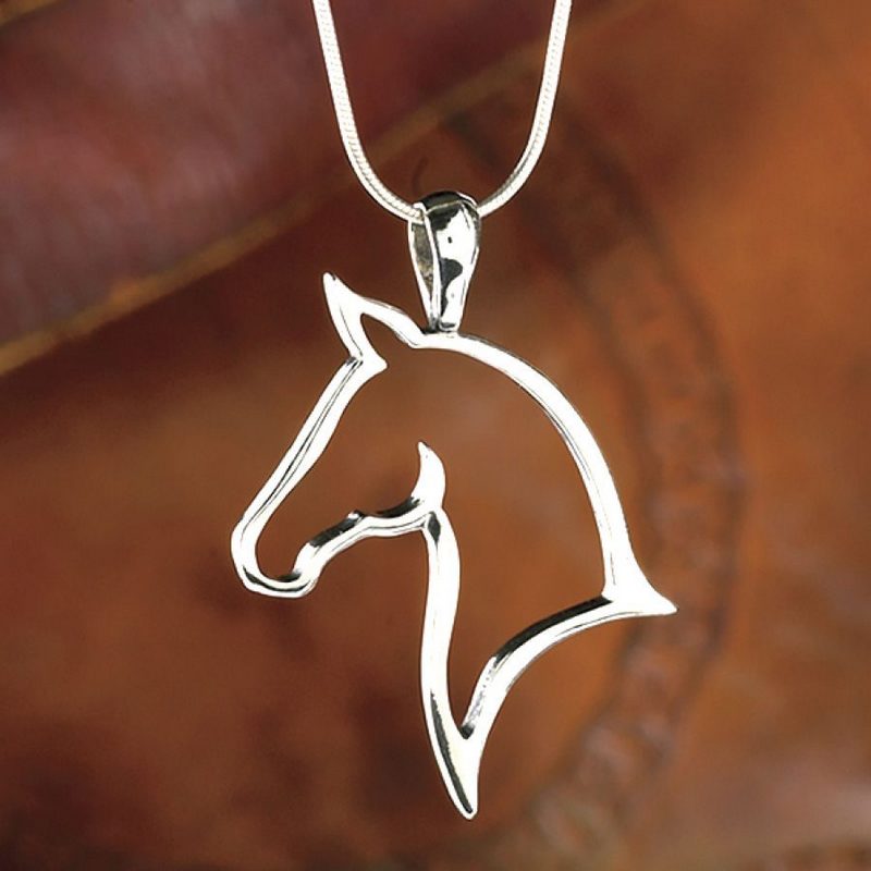 Joia de prata com cavalo