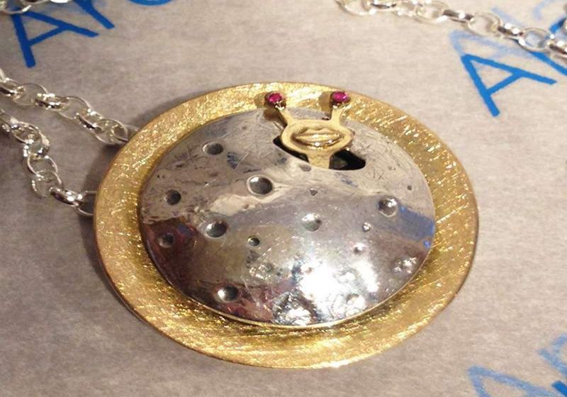 Base extraterrestre na Lua
