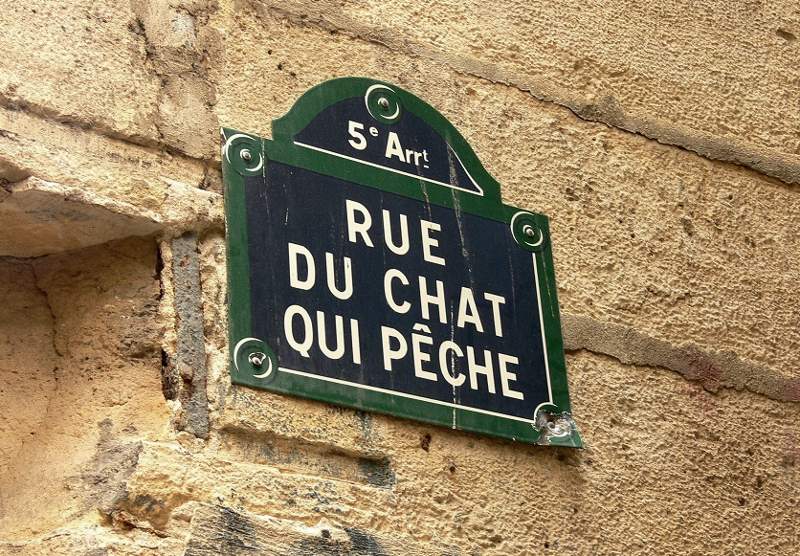 Rua mais estreita e curta de Paris