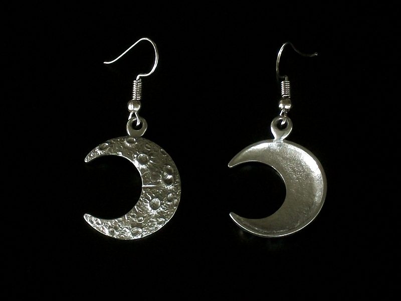 Brinco gancho Meia-Lua com crateras 3D Brinquinhos Meia-Lua de pewter